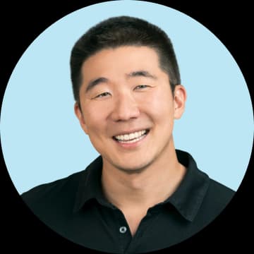 Howie-Liu-Headshot-Circle-Cyan.png